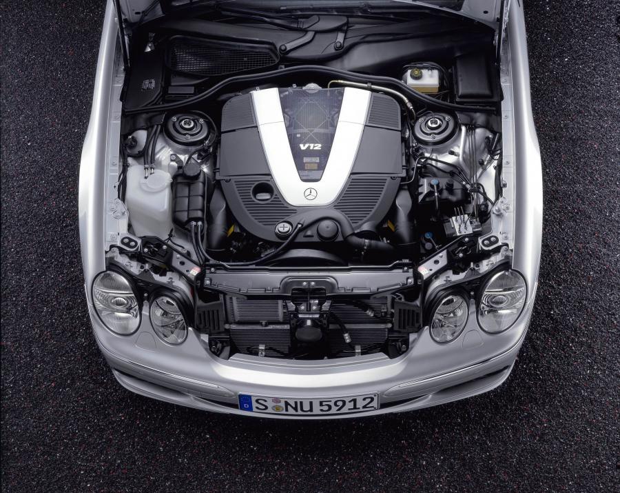  Mercedes-Benz CL-Class 1993 года  (фото 14 из 27)